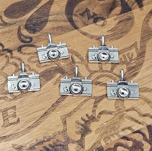 #121 - Vintage Silver Camera Charms Pack Of 5